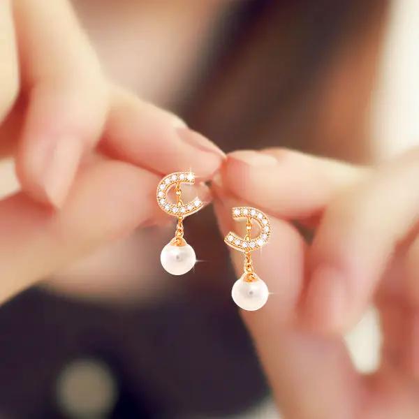Simple And Versatile Ear Clips For Women by amazitshop