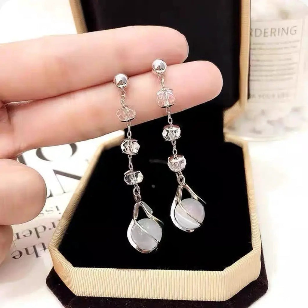 Simple And Versatile Ear Clips For Women by amazitshop
