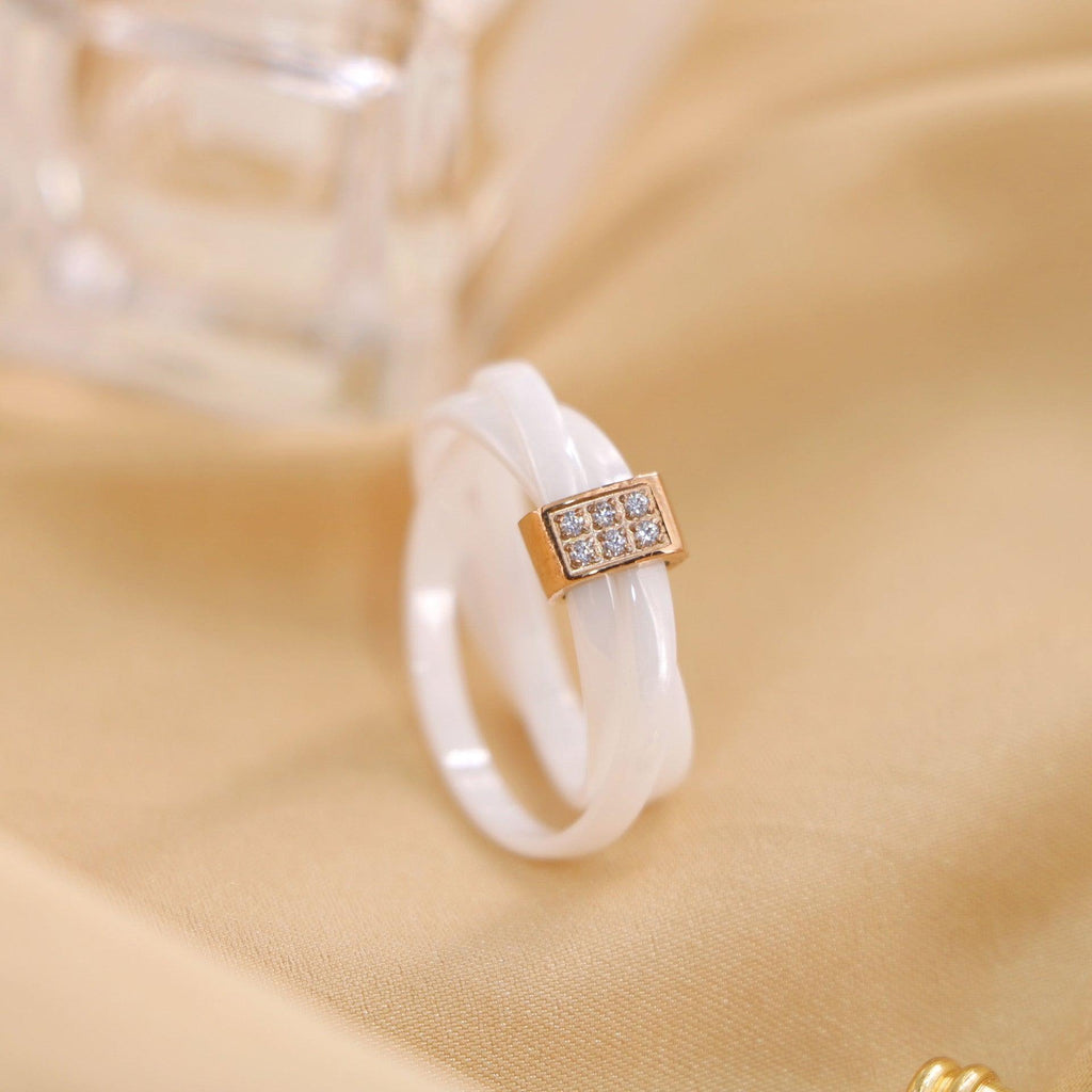 Black And White Ceramic Aperture Cross Titanium Steel Diamond - studded Ring - Amazitshop