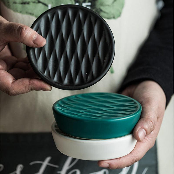 Ceramic soap dish in bathroom - Amazitshop
