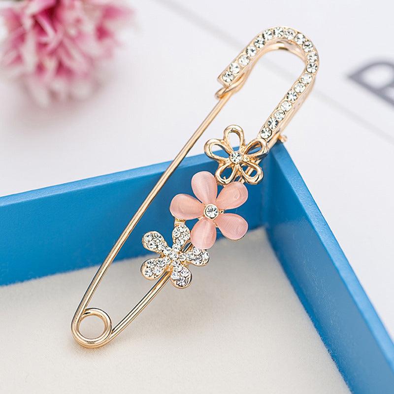 Clothing Accessories Pearl Crystal Metal Big Brooch - Amazitshop