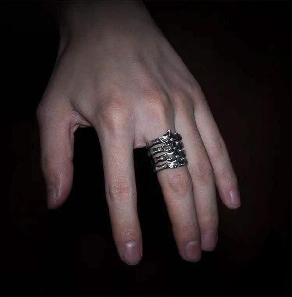 Creative Jewelry Fashion Rib Alloy Bone Ring Men - Amazitshop