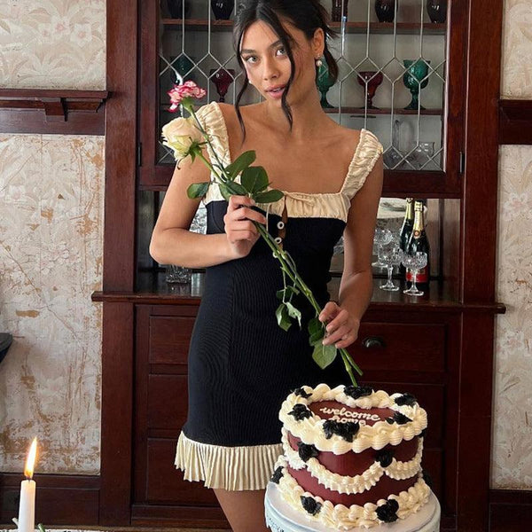 Slim - fit Contrast Colors Ruffled Dress - Amazitshop