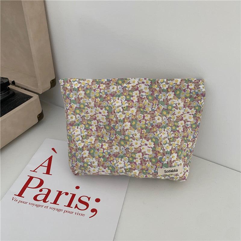 Small Literary Floral Makeup Storage Clutch - Amazitshop