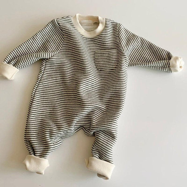 Wear striped baby jumpsuits outside - Amazitshop