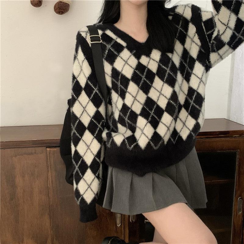 Women's Niche Top Retro Japanese V - neck Plaid Sweater - Amazitshop