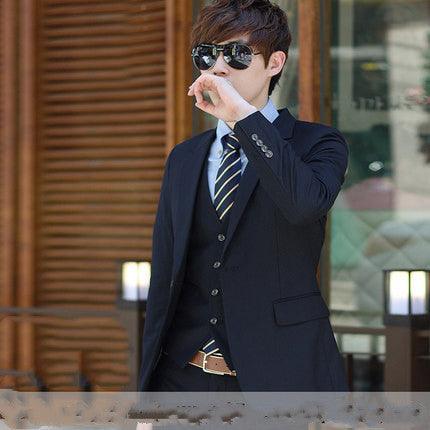 Young men in slim suits - Amazitshop