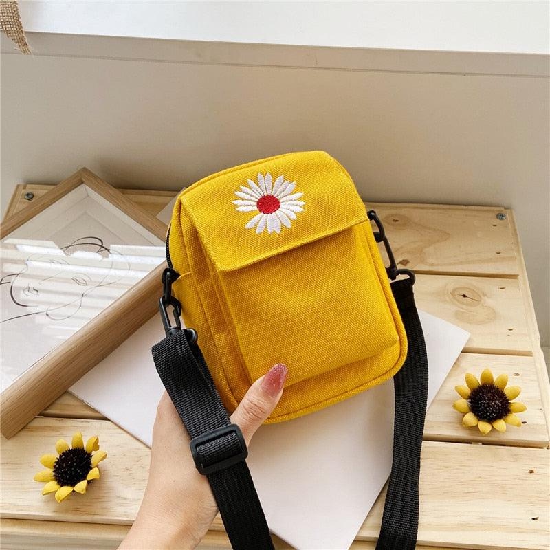 Single Shoulder Fashion Daisy Canvas Messenger Bag - Amazitshop