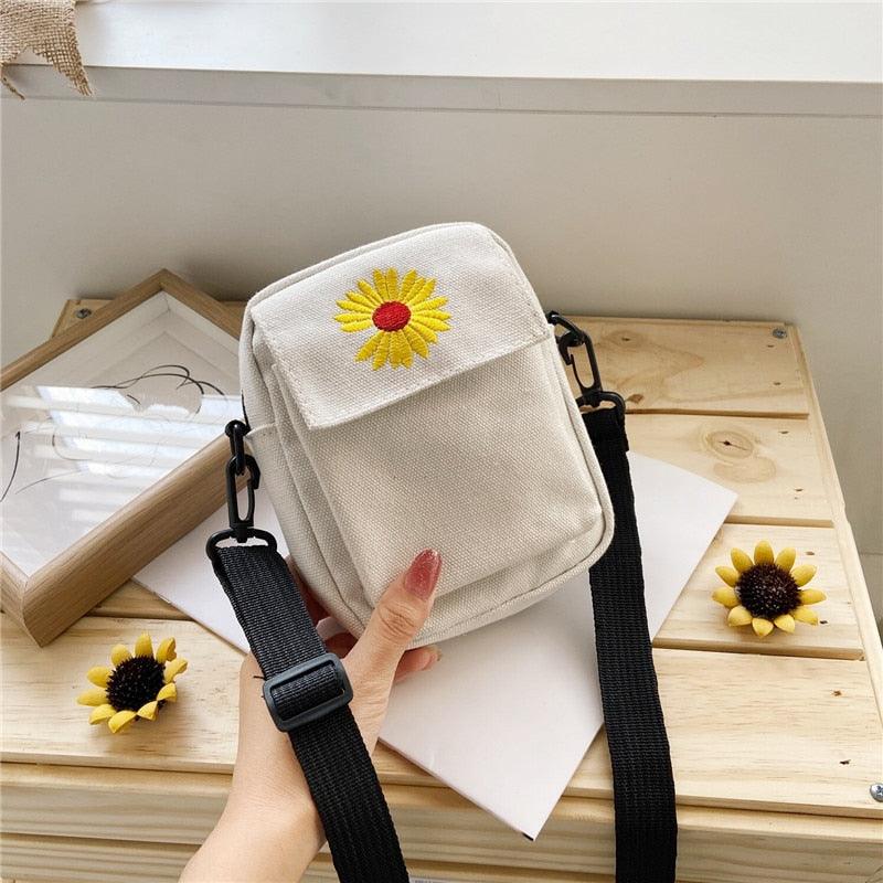 Single Shoulder Fashion Daisy Canvas Messenger Bag - Amazitshop